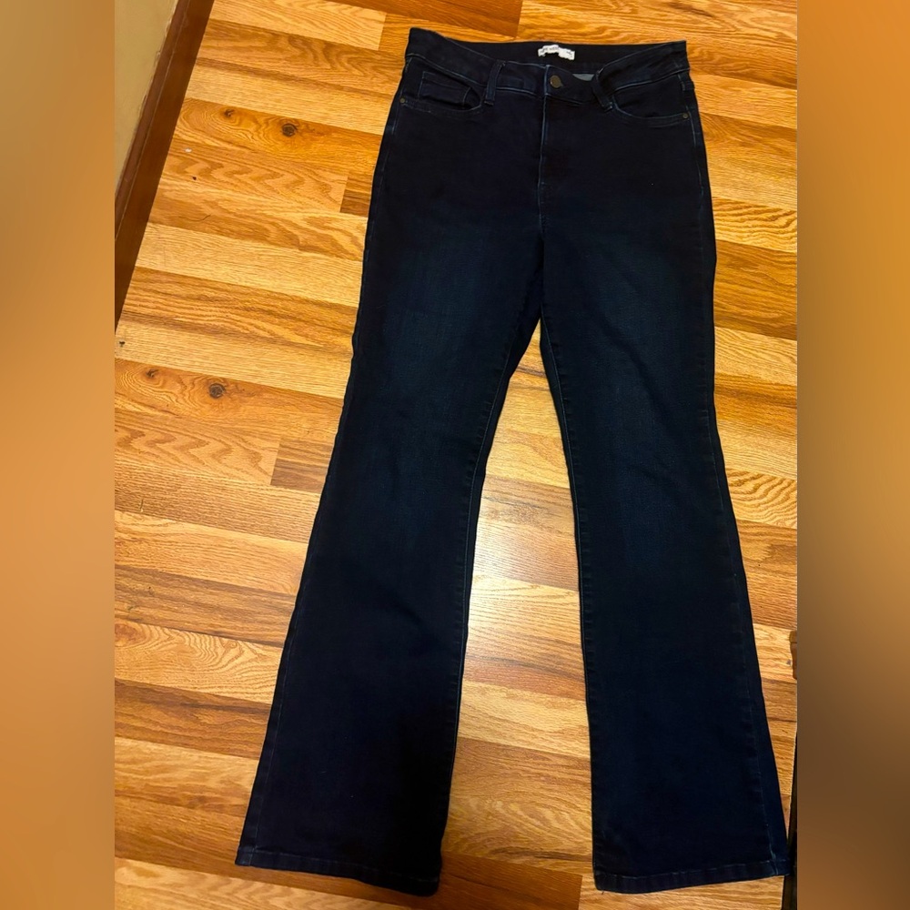 Nine West dark wash bootcut jeans size 10